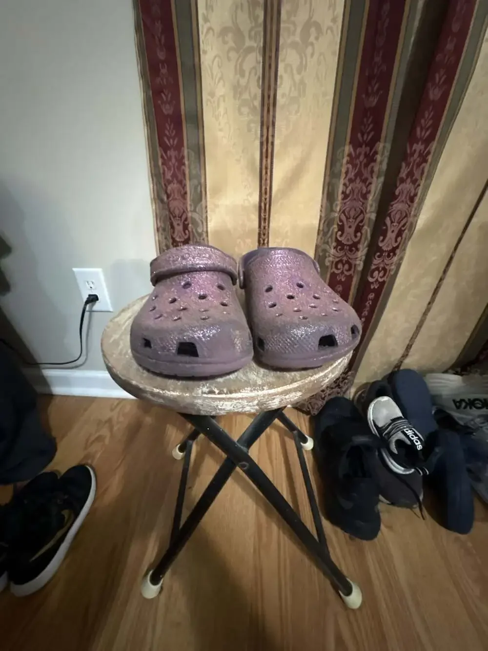 Crocs Kids' Classic Glitter Clogs in Dark Iris/Purple, Size J5
